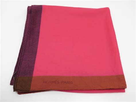 chale hermes 140x140 en cachemire rose pink 